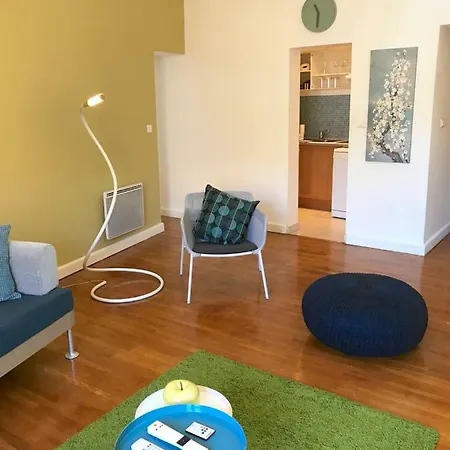 Duplex With Cathedral View * Montpellier