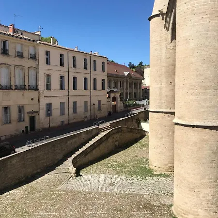 Duplex With Cathedral View Apartment *